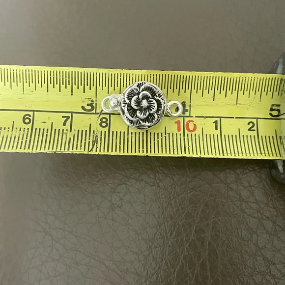 Small Special Clasp For Jewelry Making - Picture 2 of 5